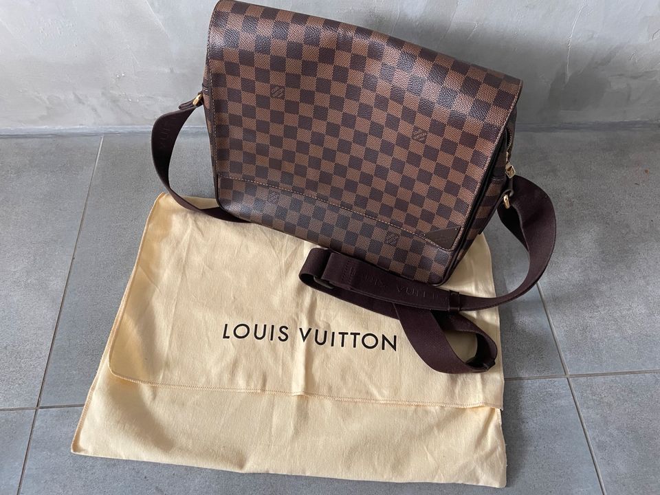 Louis Vuitton Umhänge Tasche Shelton MM Damier in Stuttgart