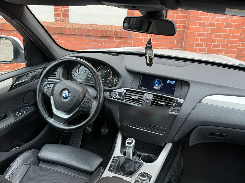 BMW X3 20d xDrive LED Kamera Leder Head-up Top Zustand Scheckheft in Berlin