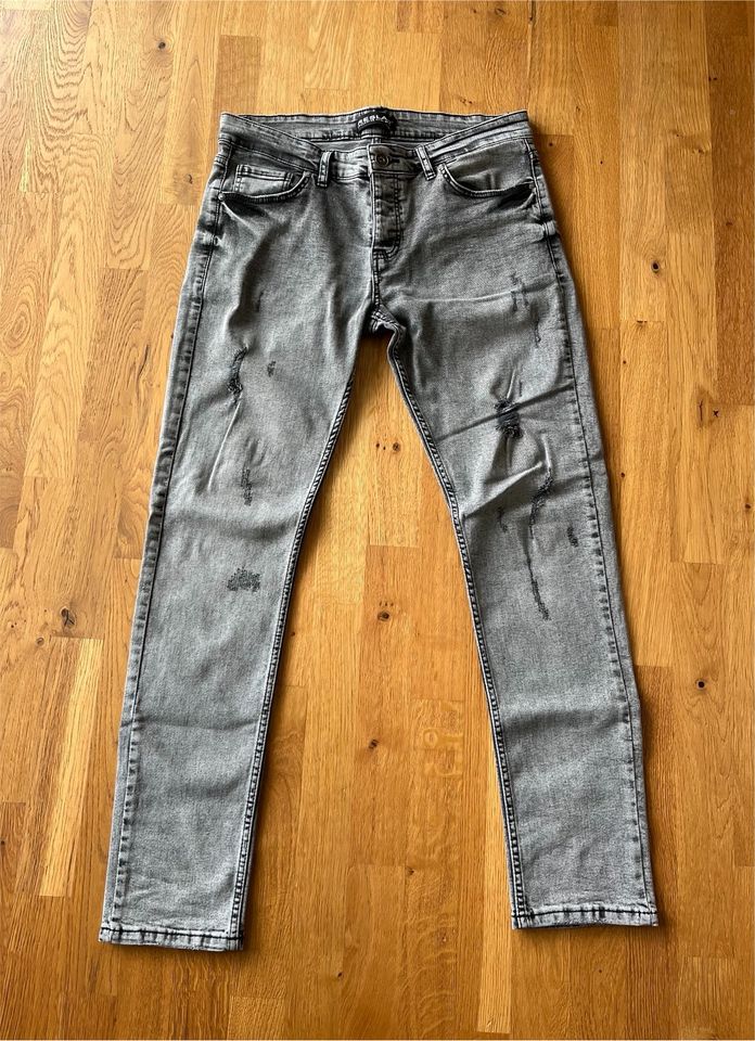 Jeans | Herren | RESLAD | W: 31 L: 32 | Farbe grau in Wasungen