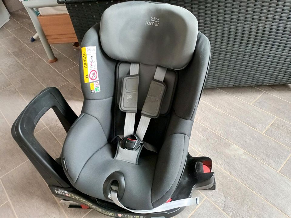 Britax Römer Kindersitz in Mastershausen