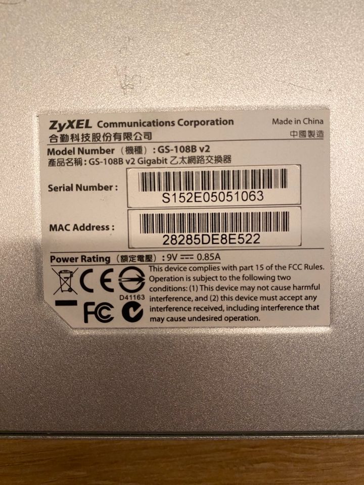 Zyxel 8 Port Gigabit Switch Metallgehäuse GS-108B neuw. in Düsseldorf