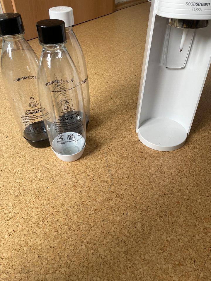 Sodastream Terra inklusive 3 Flaschen in Cuxhaven