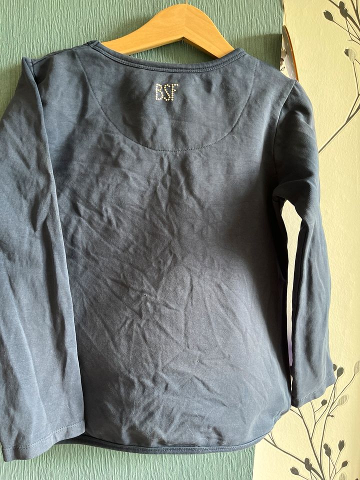 Shirt von Basefield Gr. 116/122 in Suderburg