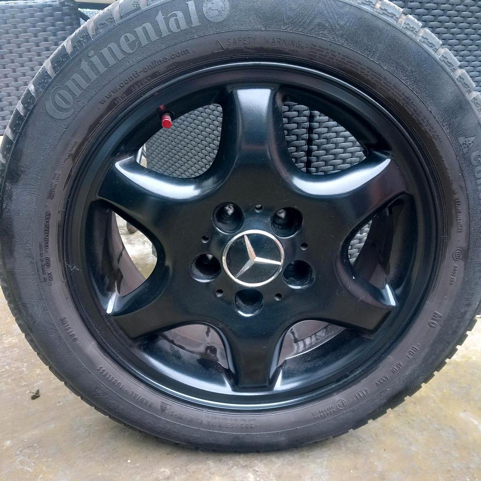 4 Felgen Original Mercedes Benz in Fachwerkstatt neu lackiert in Köln