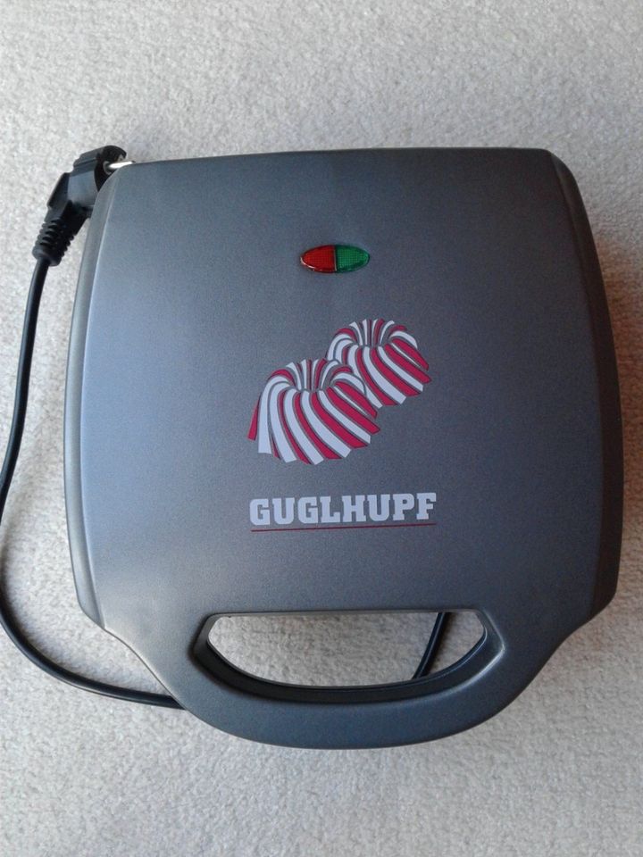 Original Gugelhupfbäcker mit Backbuch zu verkaufen in Quellendorf