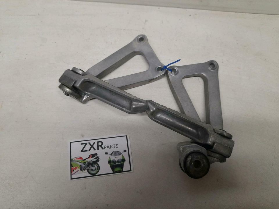 Kawasaki ZXR 750 L J ZX7R Fußrastenanlage hinten Sozius in Lünen