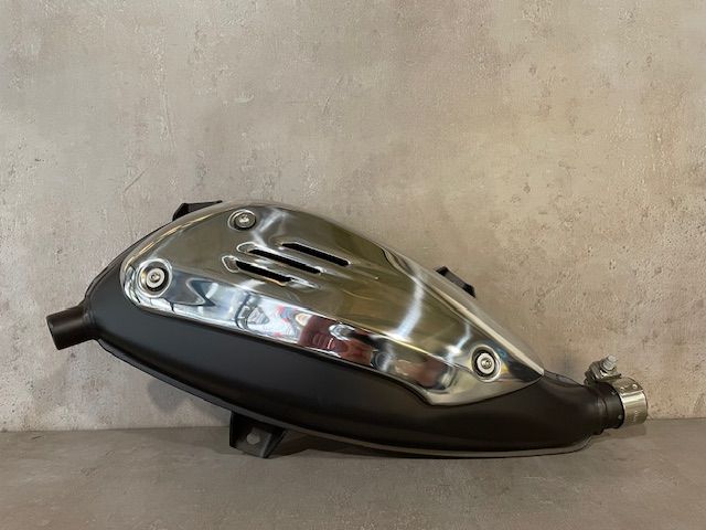 VESPA GTS 300 Original Auspuff chrome oder schwarz in Düsseldorf