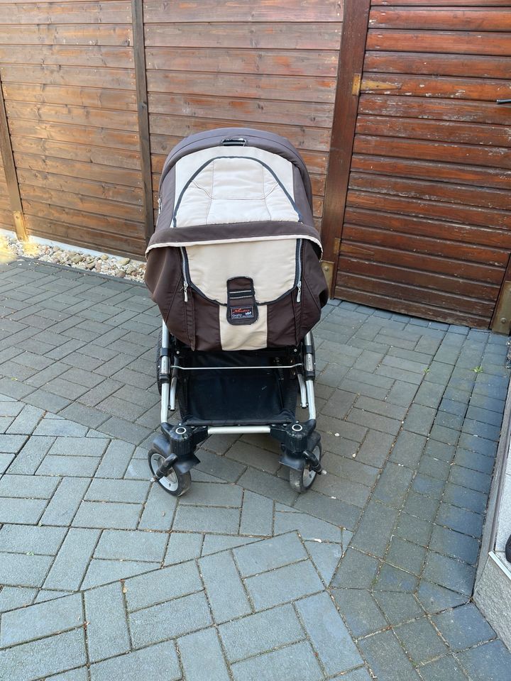 Kinderwagen Hartan + Babyschalen-Adapter in Hamburg