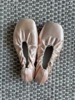 Ballett Spitzen Schuhe Weich Größe 6 (38) München - Allach-Untermenzing Vorschau