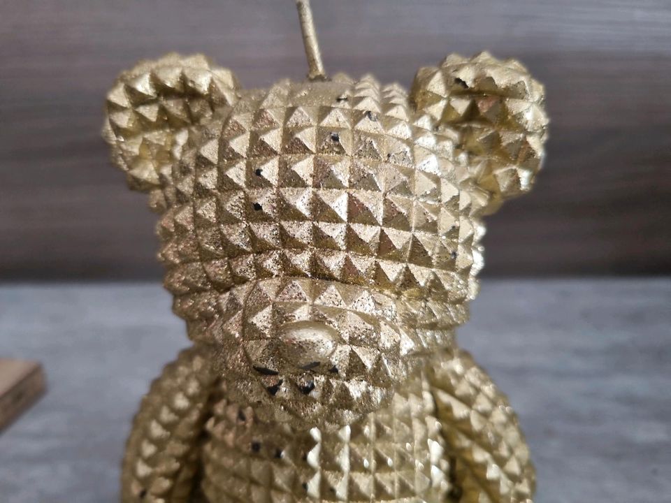 Kerze gold Teddy Glitzer Höhe 15 cm  Breite 11 cm in Überherrn