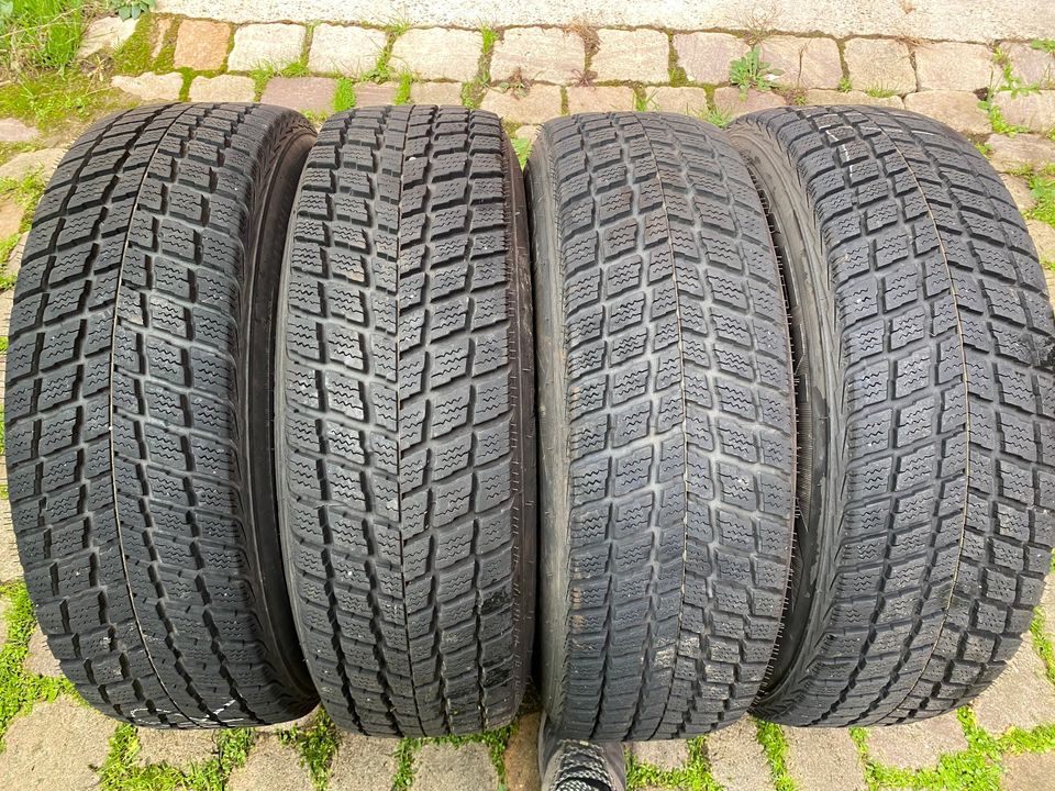 4 x Winterreifen Nexen M+S 215/70 R16 100T - 2 x 6,5mm 2 x 7,5mm in Klein-Winternheim