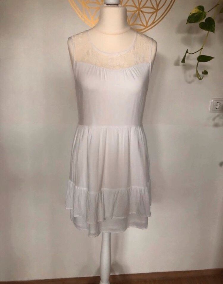 Vero Mode weißes Kleid mit Spitze Viola Short Dress Gr. 38 in Sickte