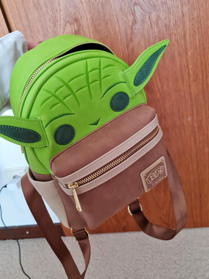 Rucksack Baby Yoda Special Edition in München