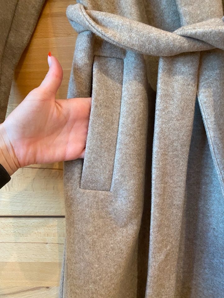 ONLY langer Mantel Beige Größe XS Neuwertig in Bad Homburg