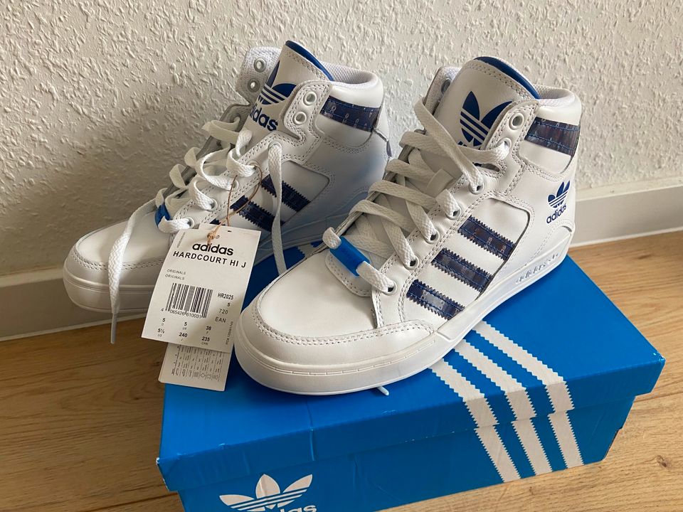 Adidas Schuhe Neu Hardcourt Hi J in Bremerhaven