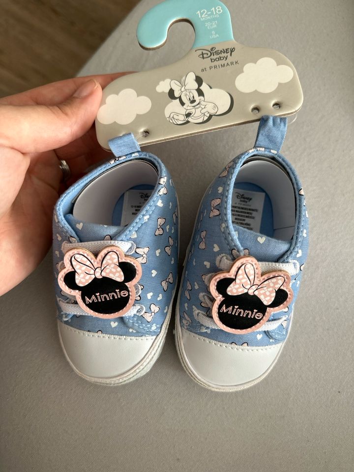 Schuhe Baby Minnie Maus NEU in Gelsenkirchen