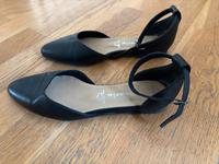 Tamaris Leder Ballerinas Riemchenballerinas Loafer schwarz 39 Nordrhein-Westfalen - Krefeld Vorschau