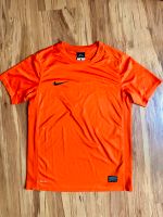 NIKE DRY-FIT KA Shirt Training L 147-158 12-13J voltage Orange Kr. Dachau - Dachau Vorschau