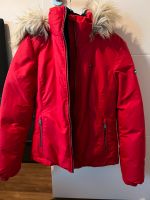 Tommy Hilfiger Winterjacke rot XS 34 Sachsen-Anhalt - Oebisfelde-Weferlingen Vorschau