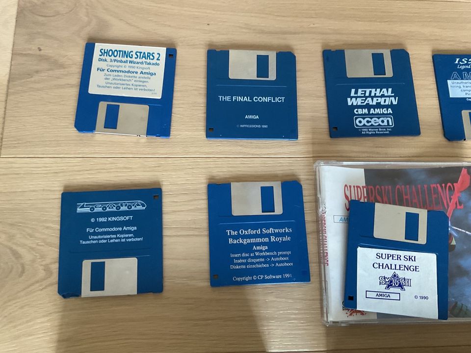 12 Commodore Amiga Spiele/ Versand inklusive in Zeven