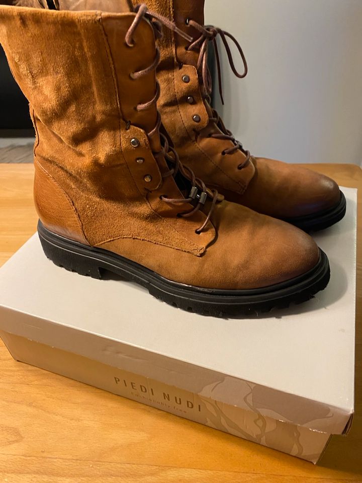 Tolle Damen Boots Stiefeletten❤️ Piedi Nudi Gr .42 braun /Cognac in Bonn