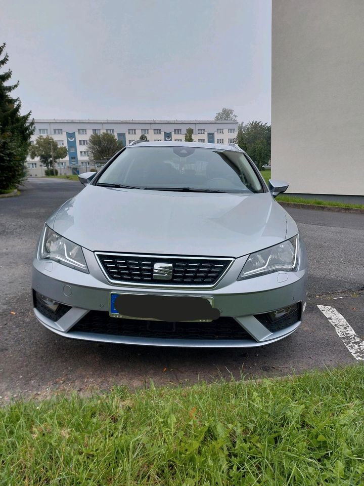 Seat leon 2.0 TDI 110kw Xcellence DSG Sportstoure... in Hildburghausen