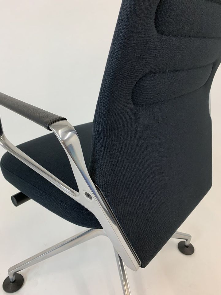 Vitra AC 5 Konferenzstuhl schwarz Refurbished in Hemmingen