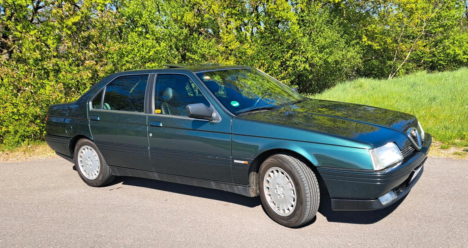 Abbildung des Autos Alfa Romeo 164 3.0 mit H…