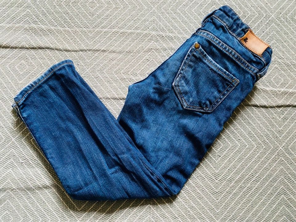 H&m squin Jeans dunkelblau destroyed slim bootcut 104 Lässig in Düsseldorf