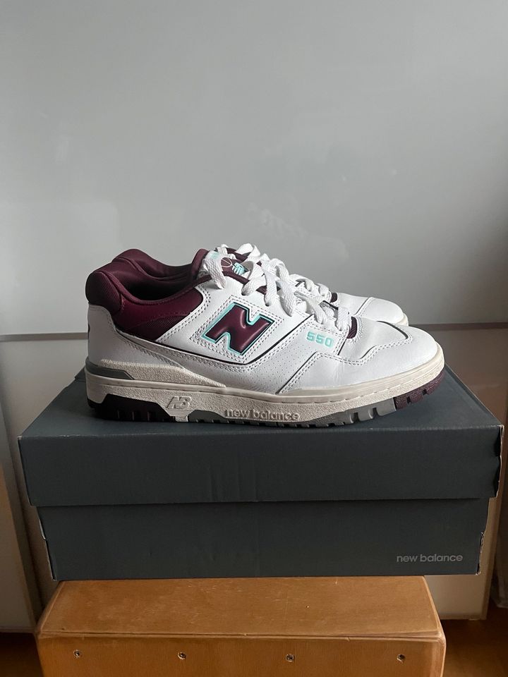 New Balance 550 41 1/2 Burgunder Rot Unisex in Trier