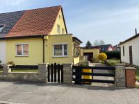 Sanierungsobjekt: Doppelhaushälfte mit Garten, Garage & Schuppen in Alt Reutershagen Rostock - Reutershagen Vorschau