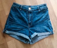 H&M Kurze Jeanshose blau Größe 38 Nordrhein-Westfalen - Gladbeck Vorschau