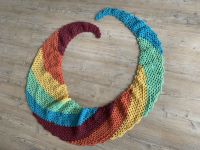 Xxl Tuch Schal Regenbogen gehäkelt Unikat Handmade groß bunt Kreis Pinneberg - Elmshorn Vorschau