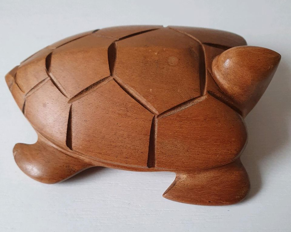 Schildkröte aus Holz - Deko in Buxtehude