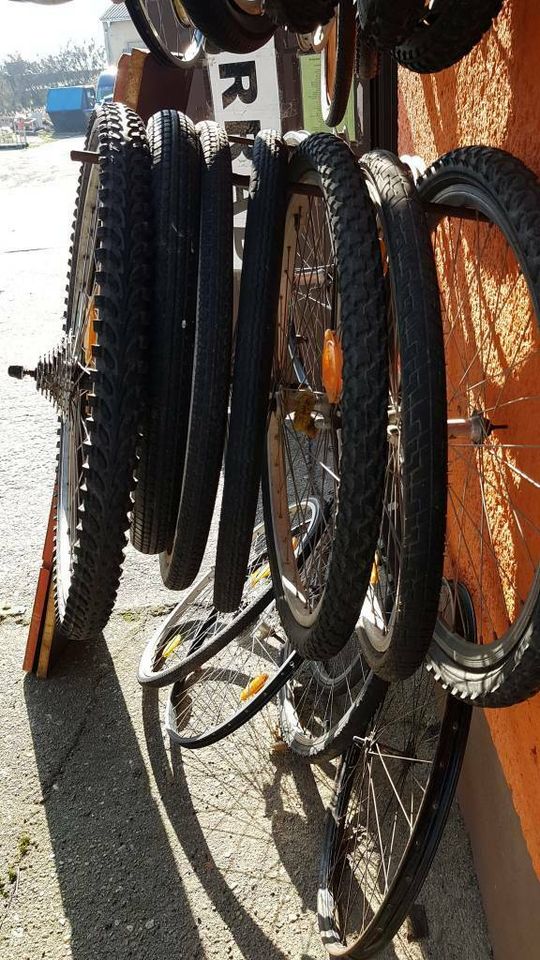 Fahrrad Vorderräder und Hinterräder für 26" mit Reifen in Frohburg