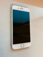 Iphone 8 256 GB silber weiß mit Originalverpackung Baden-Württemberg - Sindelfingen Vorschau