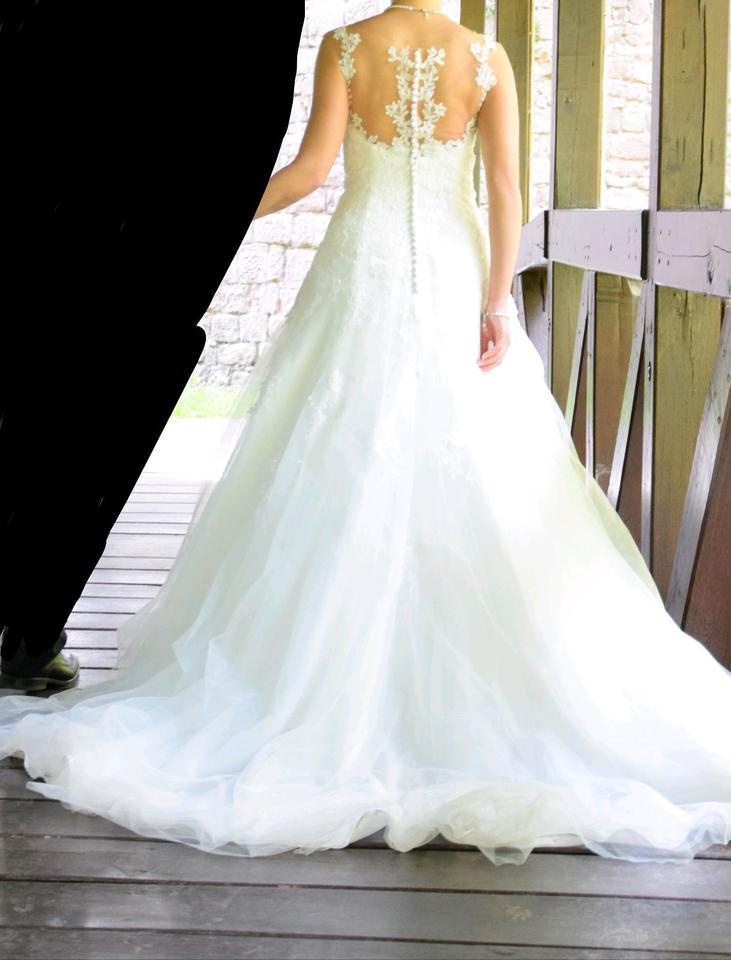 Brautkleid von Lilly in 34/36 mit Jäckchen, Tasche und Haarreif in Ottweiler