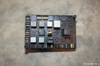 Porsche 944 Sicherungskasten Original Fusebox 944.610.110.00 Berlin - Spandau Vorschau