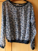 Bluse blau / Blumen Muster Bayern - Plattling Vorschau