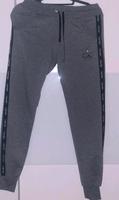 Calvin klein Hose Größe S Berlin - Hellersdorf Vorschau