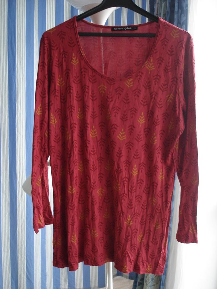 Gudrun Sjöden, Shirt, Gr. XL, rot mit Blättermuster in Seelze