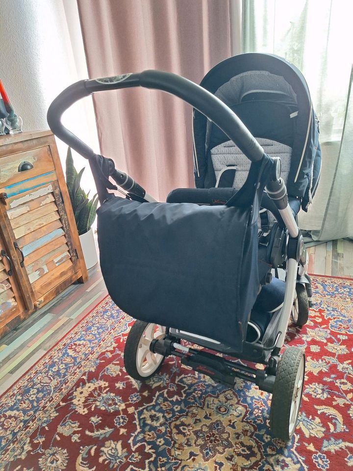 Kinderwagen „Racer GT“ in Henstedt-Ulzburg