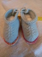 Handgestrickte Babyschühchen Puschen Niedersachsen - Harpstedt Vorschau