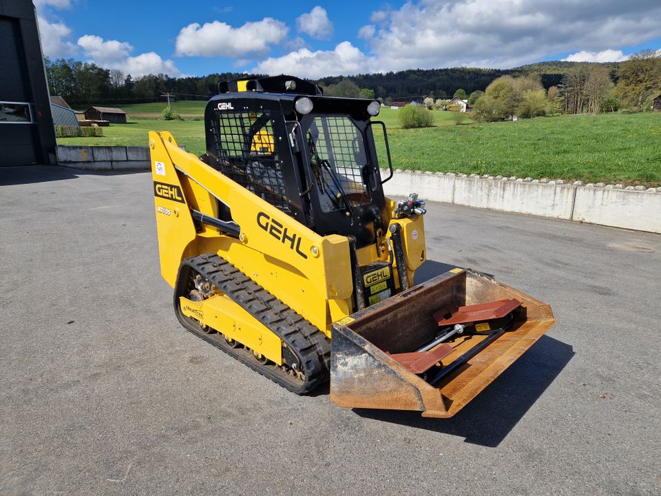 Gehl RT105 Kompaktlader Kettenlader Bobcat Raupenfahrwerk Heizung in Tiefenbach Oberpf