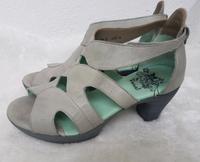 Think Damen Schuhe  / Pumps Gr. 41 München - Berg-am-Laim Vorschau
