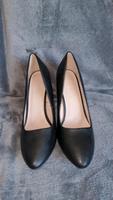 Schwarze Pumps Gr 40 neu Baden-Württemberg - Karlsbad Vorschau