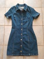 Zara Trafaluc Jeanskleid  XS 34 Denim stretch blau Minikleid Bayern - Hallbergmoos Vorschau