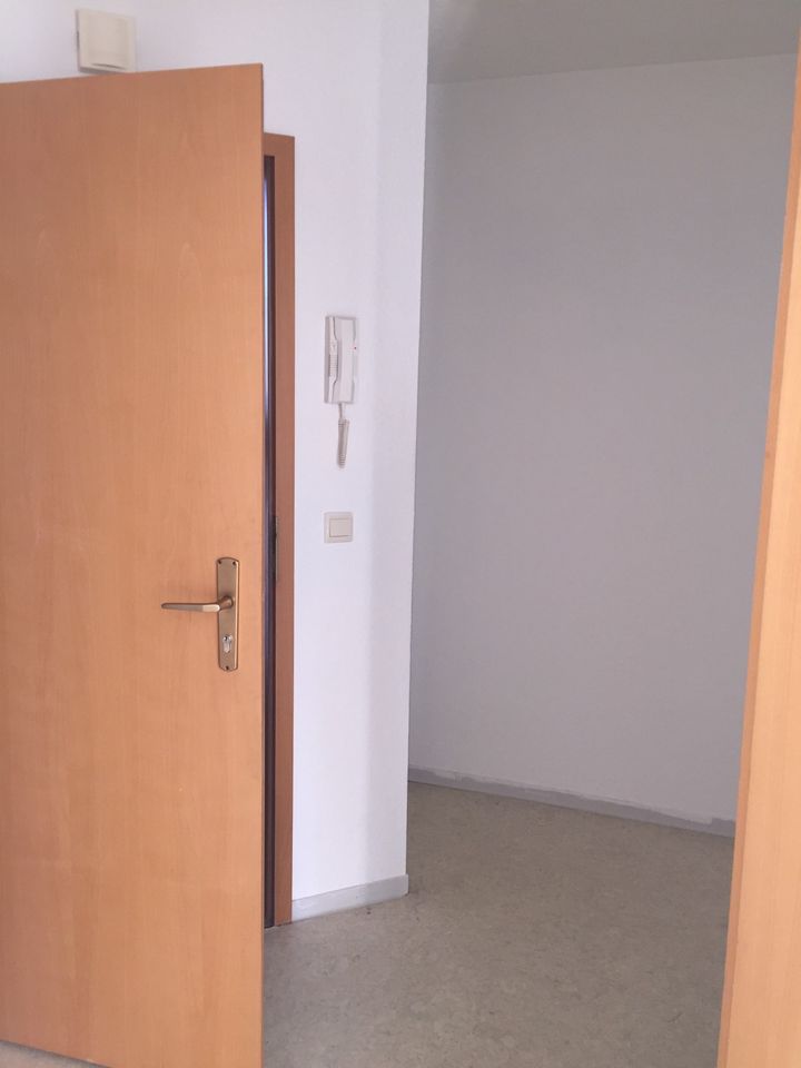 Nachmieter für eine 2 Zimmer DG Wohnung gesucht in Meschede