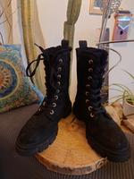 Deichmann Stiefel goldene Ösen Größe 40 Bayern - Günzburg Vorschau