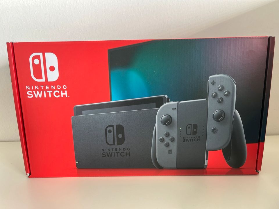 Nintendo Switch mit Zubehör als Set in Rehlingen-Siersburg